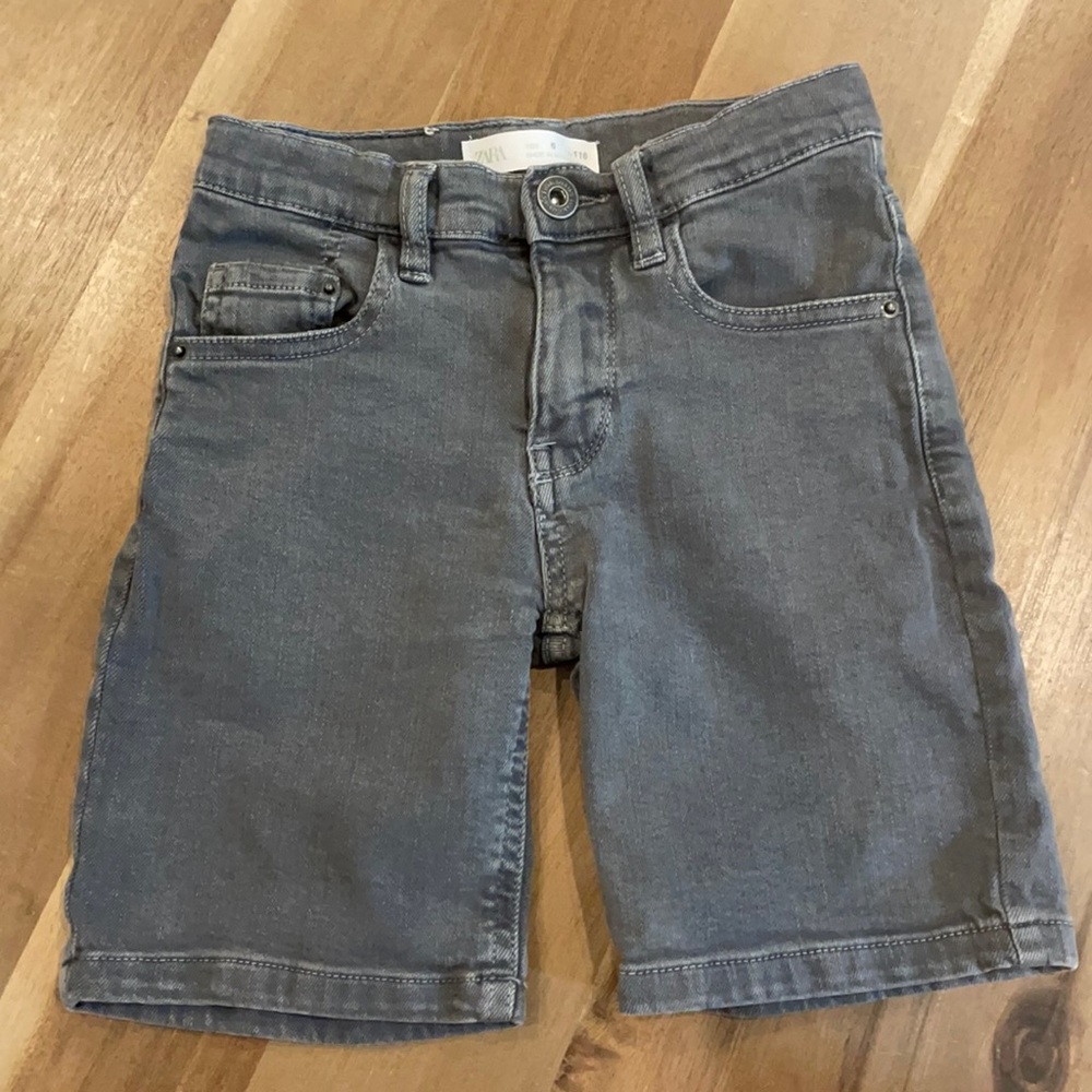 Zara boys denim gray shorts